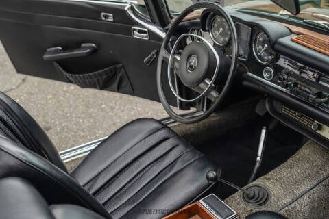 1971 Mercedes-Benz 280-Class