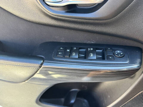 2017 Jeep Cherokee Sport