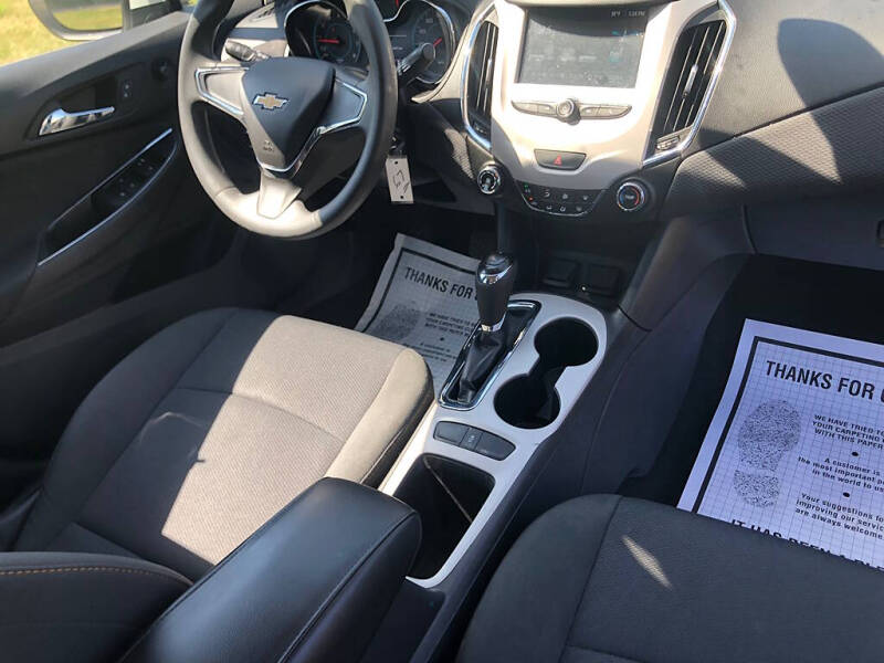 2017 Chevrolet Cruze LS Auto