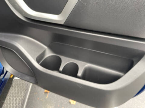 2017 Nissan Titan SL