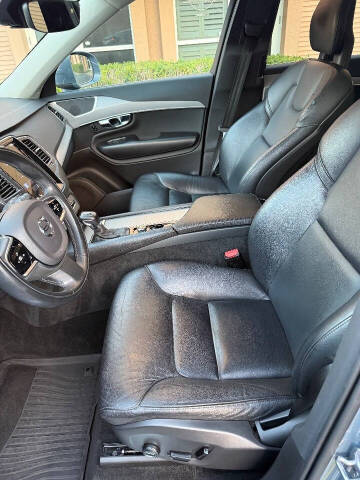 2021 Volvo XC90 T5 Momentum