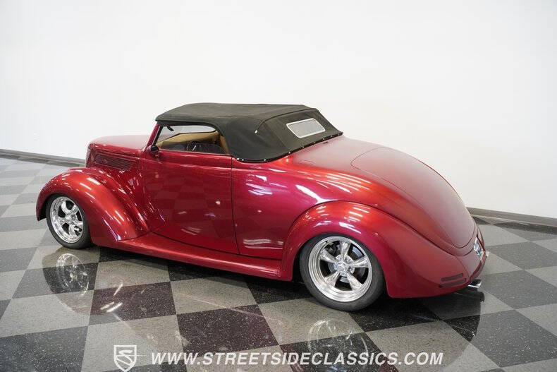 1937 Ford Cabriolet