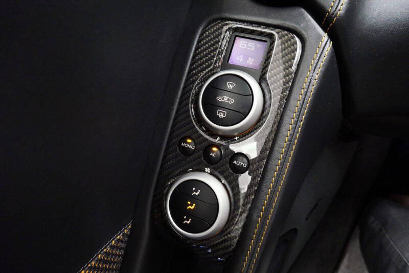 2012 McLaren MP4-12C