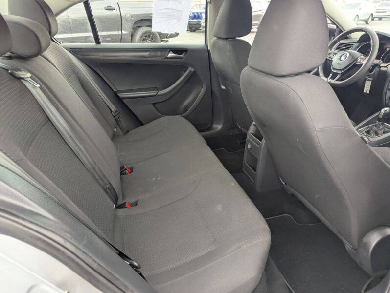 2016 Volkswagen Jetta