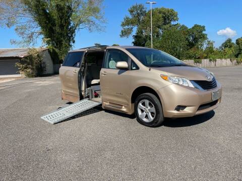 2011 Toyota Sienna for sale at Peppard Autoplex in Nacogdoches TX