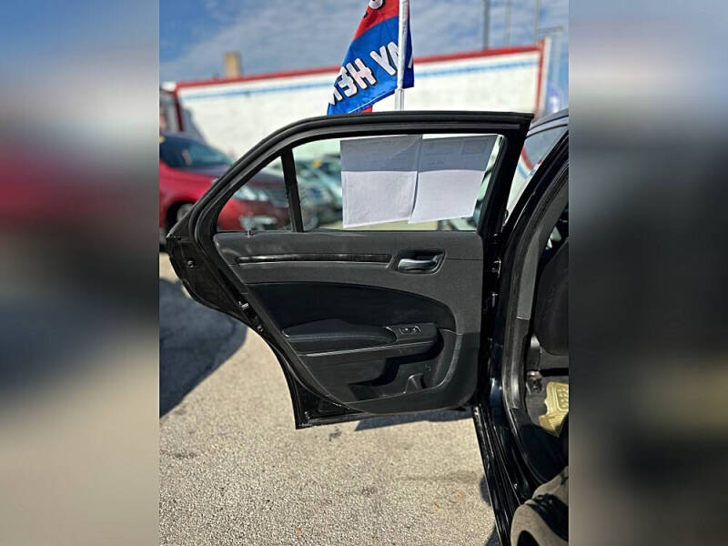 2011 Chrysler 300 Limited