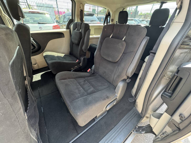 2016 Dodge Grand Caravan SE