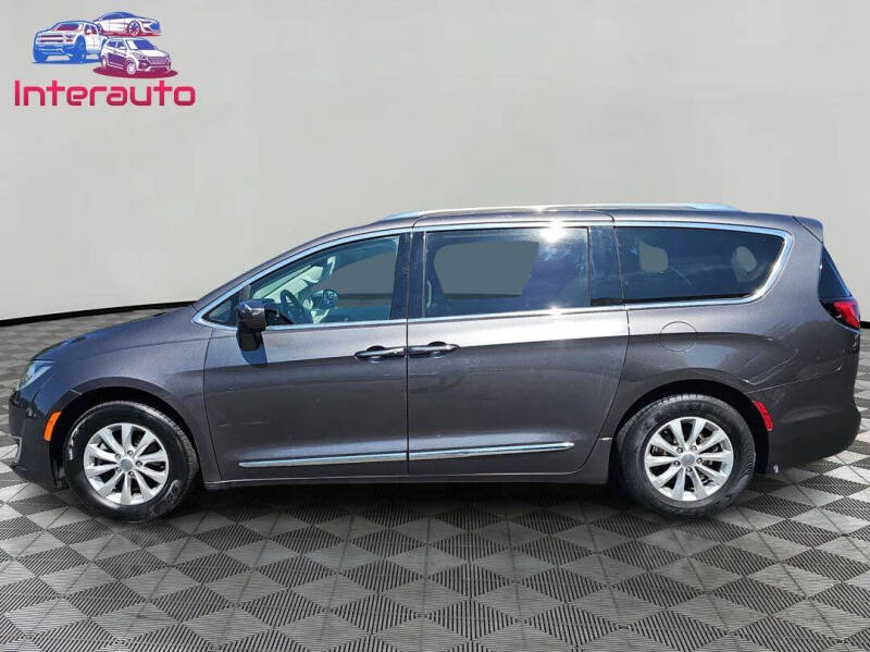 2018 Chrysler Pacifica Touring L