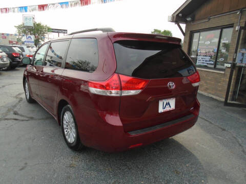 2011 Toyota Sienna XLE 8-Passenger