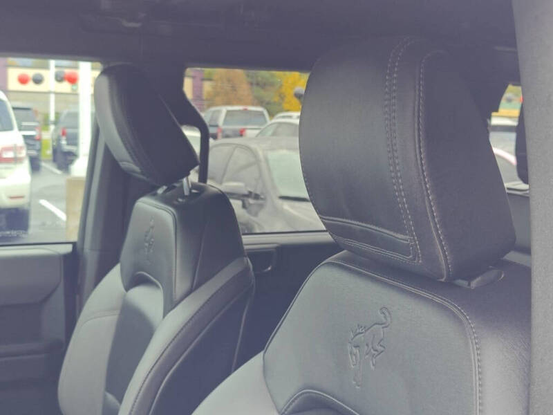 2024 Ford Bronco Black Diamond