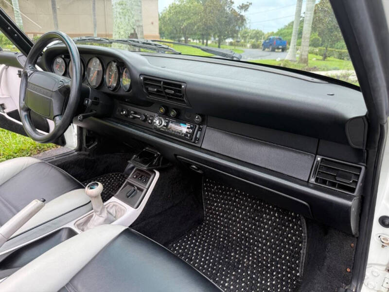 1992 Porsche 911 Carrera 2