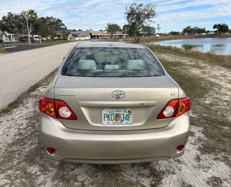 2010 Toyota Corolla LE