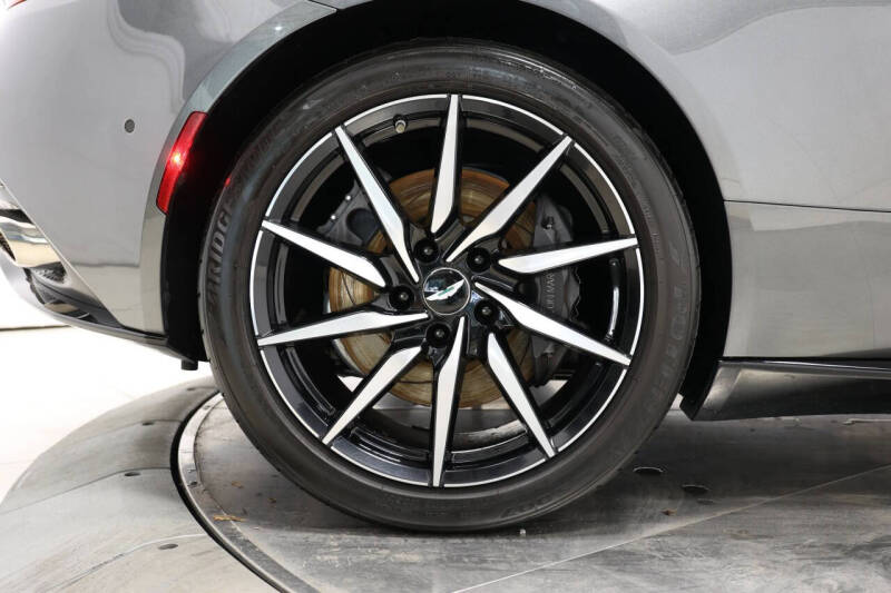 2017 Aston Martin DB11