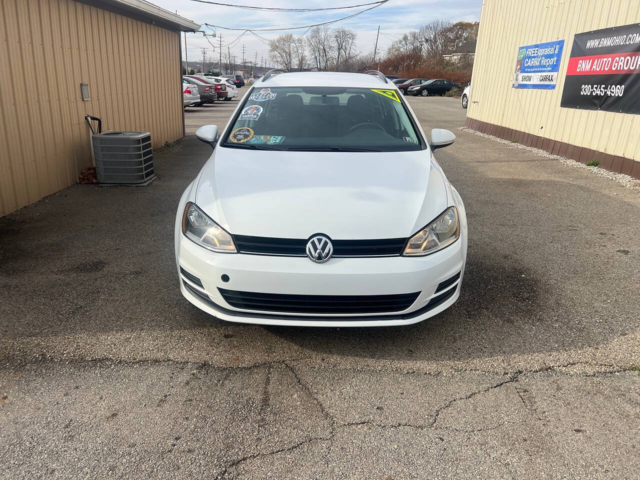 2015 Volkswagen Golf SportWagen for sale at BNM AUTO GROUP in GIRARD, OH