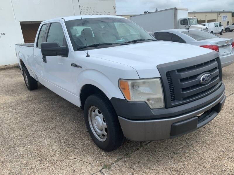 2011 Ford F-150 XLT's photo