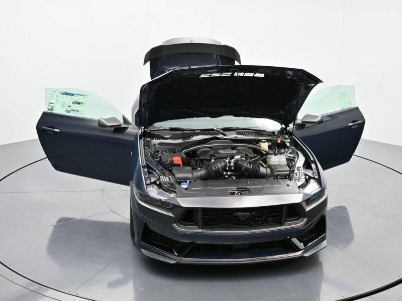 2025 Ford Mustang Dark Horse