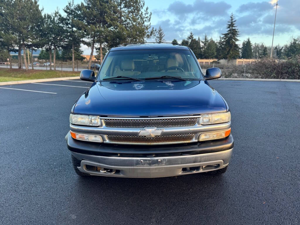 2003 Chevrolet Suburban for sale at The Price King Auto in LAKEWOOD, WA