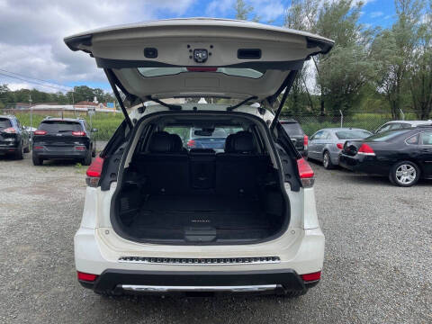 2017 Nissan Rogue SV
