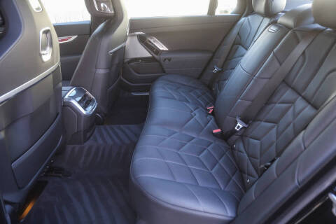 2025 BMW 7 Series 750e xDrive