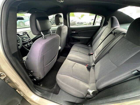 2013 Chrysler 200 LX