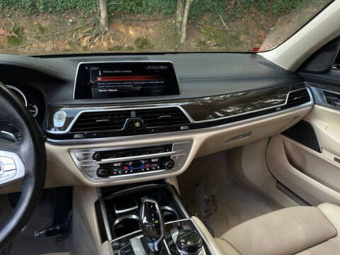 2017 BMW 7 Series 740i