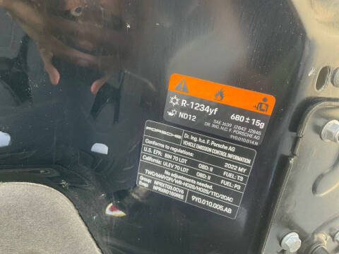 2022 Porsche Cayenne Platinum Edition