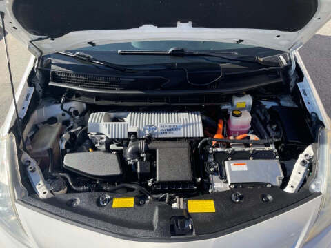 2012 Toyota Prius v Five
