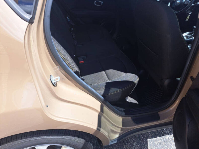 2015 Kia Soul +