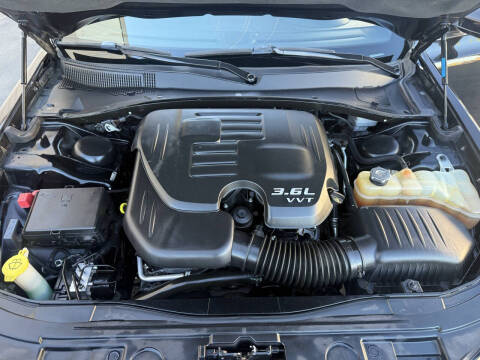 2012 Chrysler 300 S V6