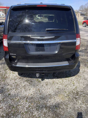 2012 Chrysler Town and Country for sale at CHAMPION AUTO SALES in Brookville IN