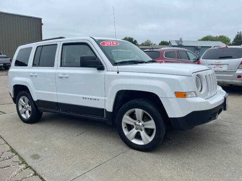 2014 Jeep Patriot for sale at El Rancho Auto Sales in Des Moines IA