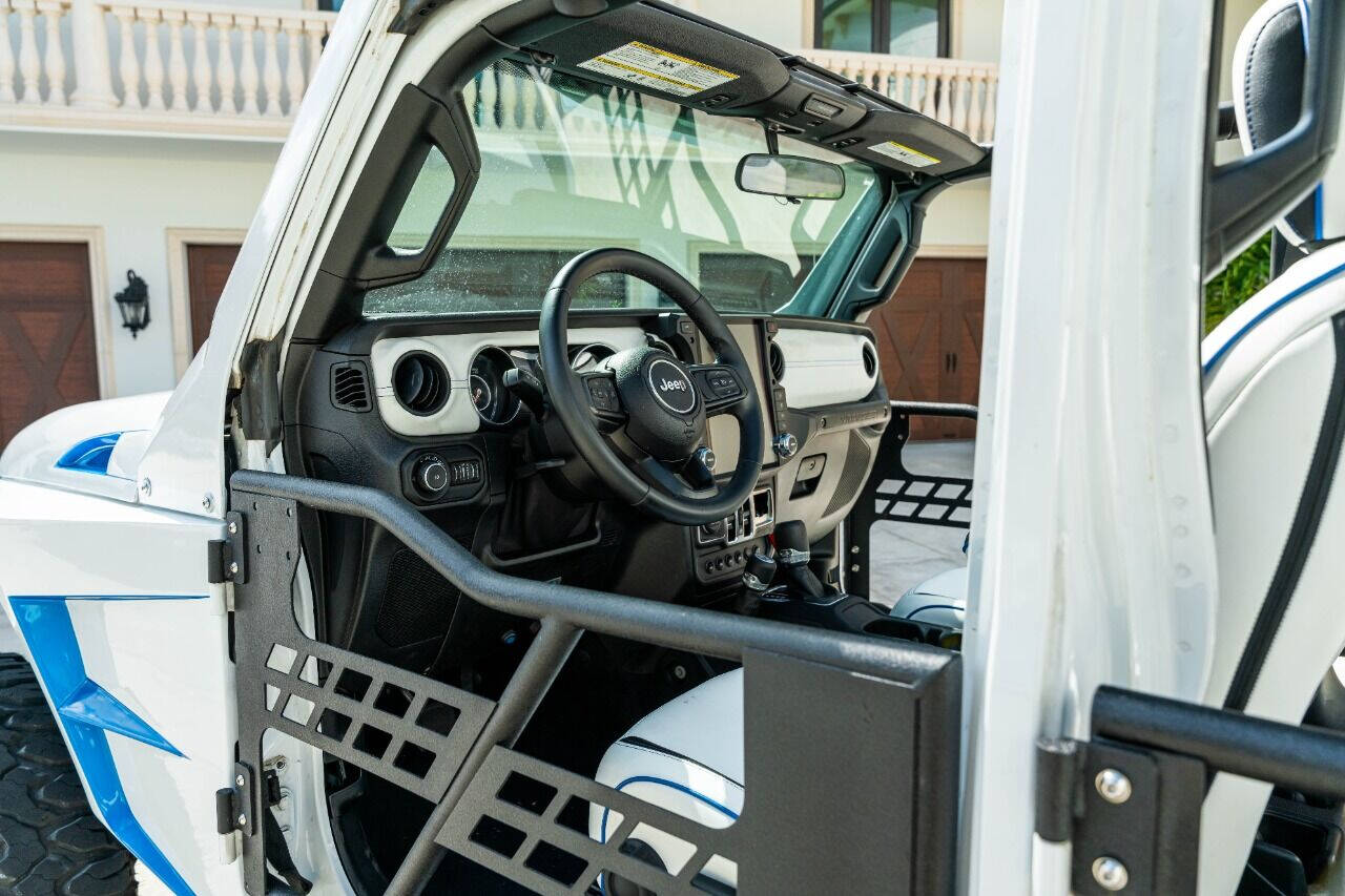 2018 JEEP Wrangler SUV / Crossover - $139,000