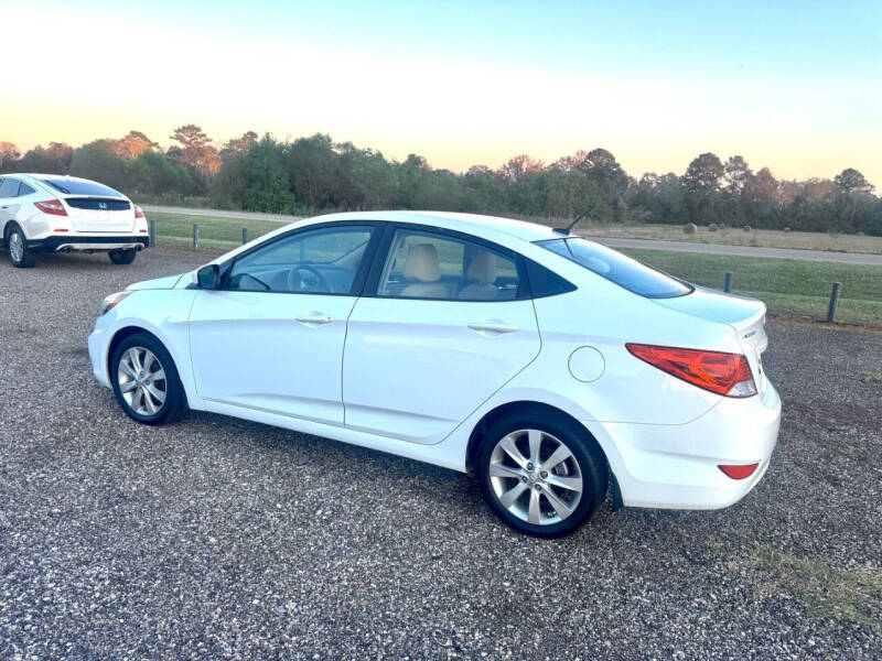 2013 Hyundai Accent GLS