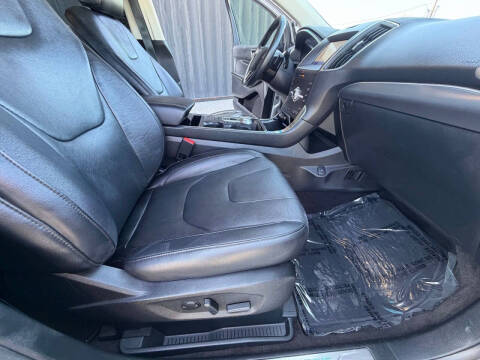 2020 Ford Edge Titanium