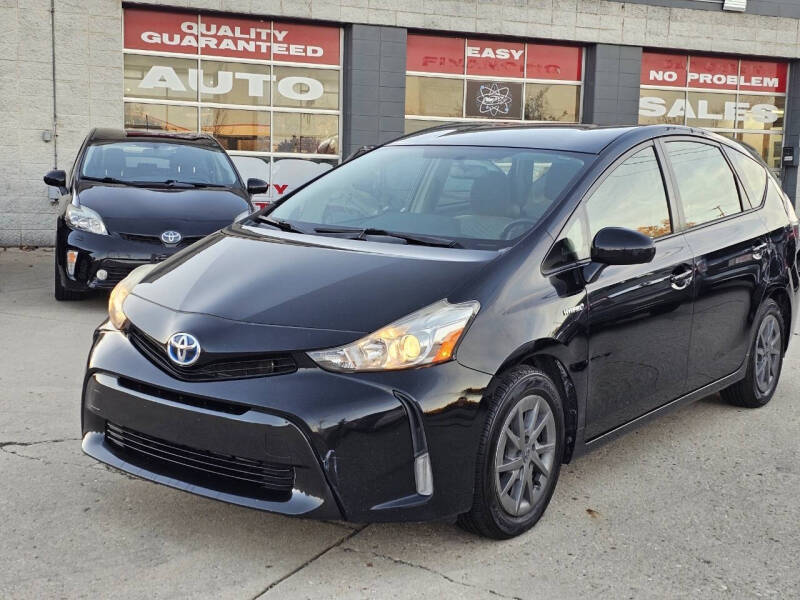2017 Toyota Prius v Three