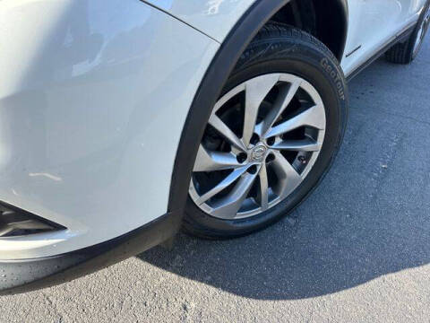 2015 Nissan Rogue SL