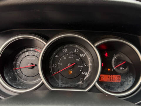 2010 Nissan Versa 1.8 S
