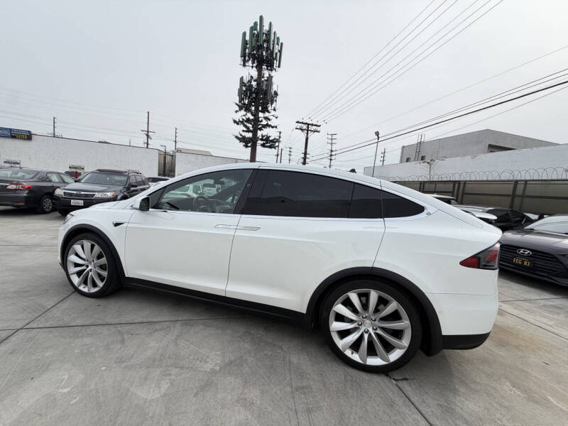2017 Tesla Model X 75D
