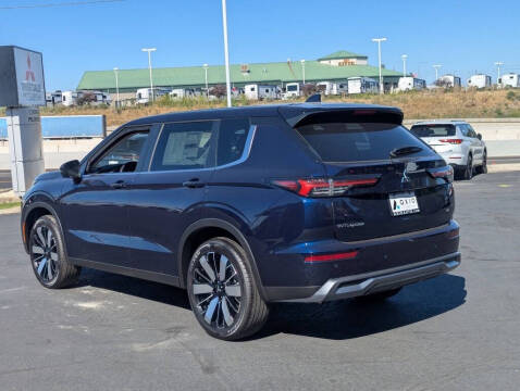 2025 Mitsubishi Outlander SE