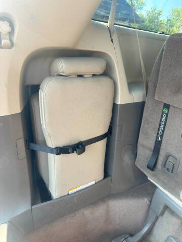 2017 Toyota Sienna XLE 8-Passenger