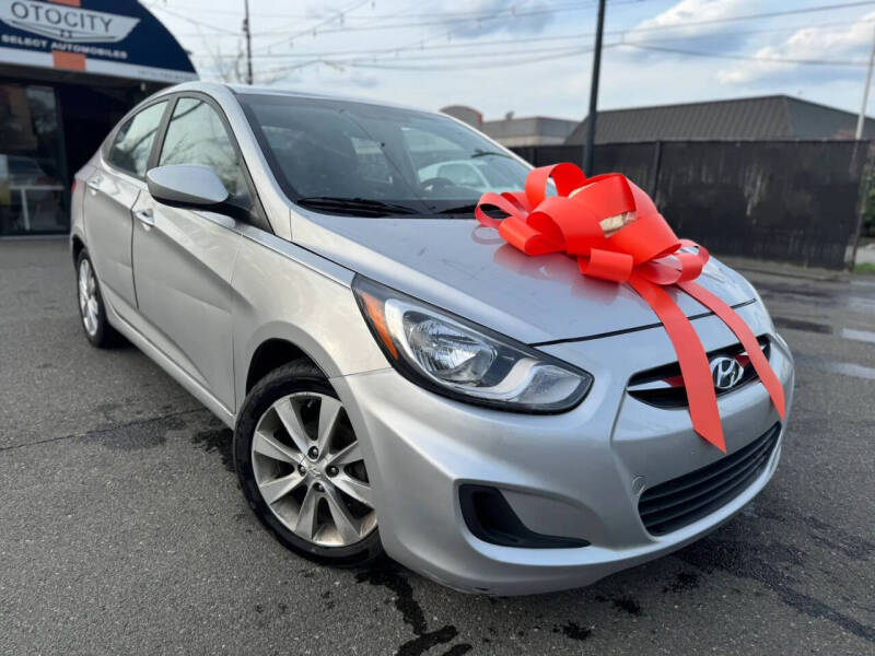 2013 Hyundai Accent GLS