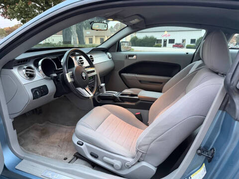 2005 Ford Mustang GT Premium