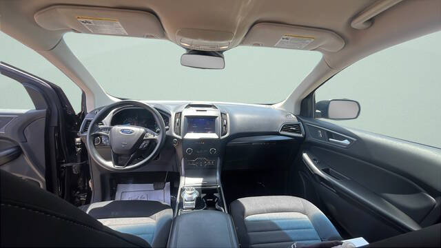 2020 Ford Edge SE