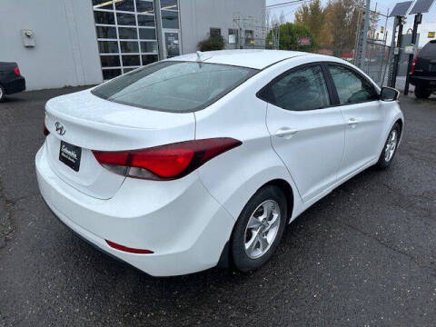 2015 Hyundai Elantra SE