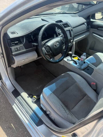 2012 Toyota Camry Hybrid XLE