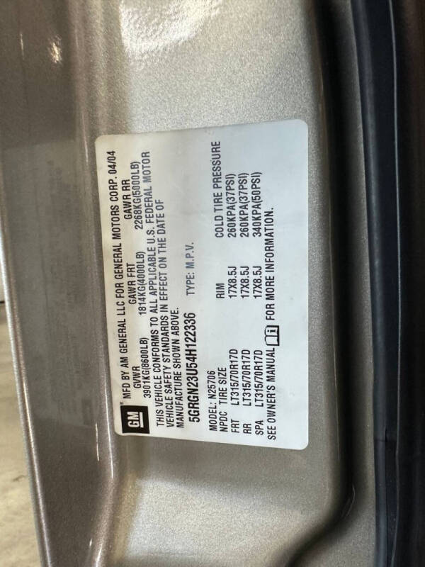 2004 HUMMER H2