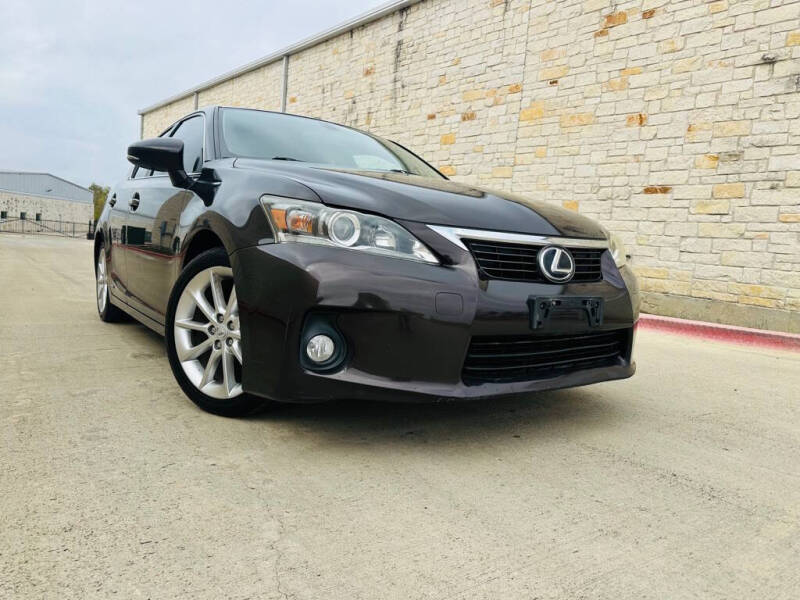 2012 Lexus CT's photo