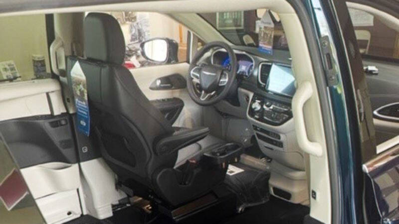 2022 Chrysler Pacifica Touring L