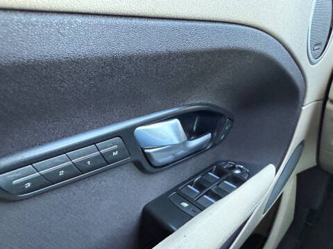 2014 Land Rover Range Rover Evoque Pure