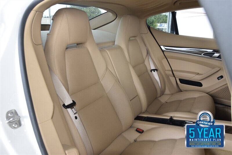 2012 Porsche Panamera